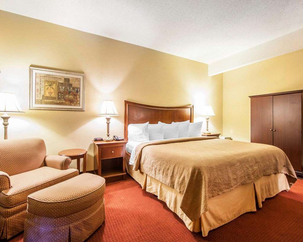Quality Inn Kodak Sevierville Room photo