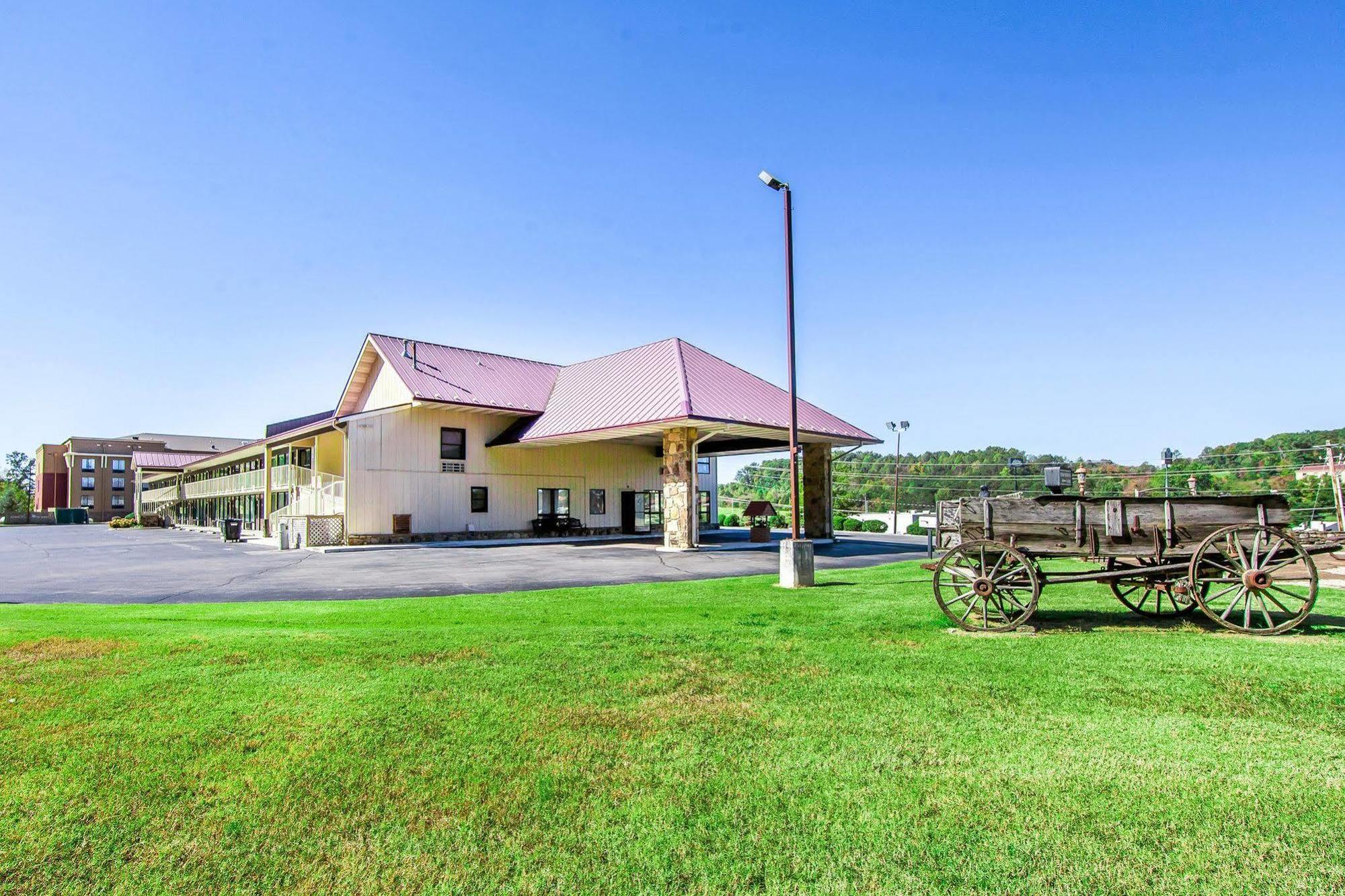 Quality Inn Kodak Sevierville Exterior photo